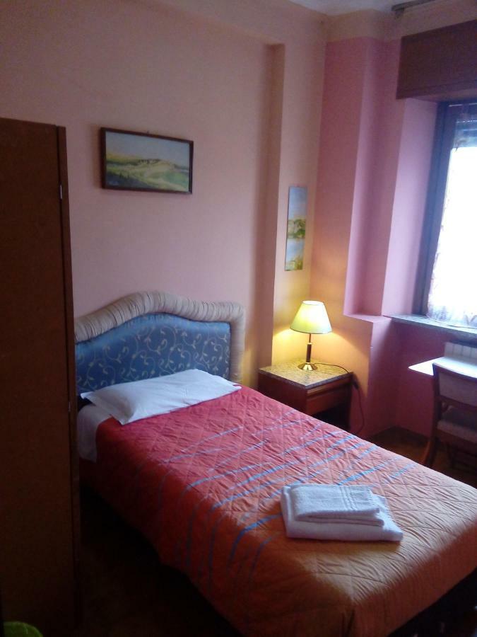 Star One Hotel Milan Luaran gambar